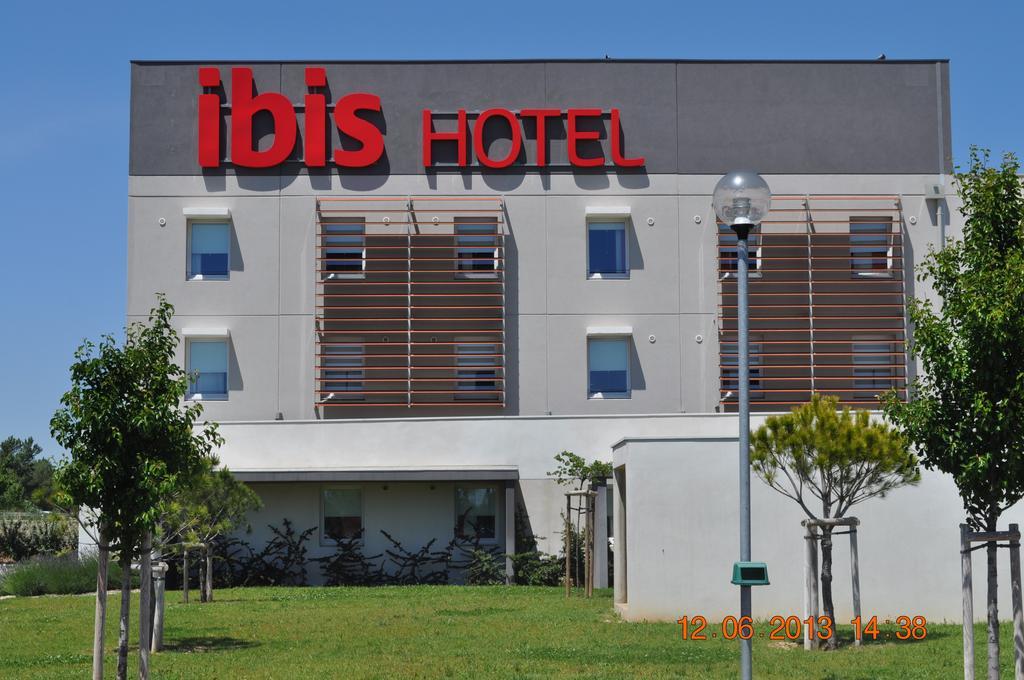 Ibis Istres Trigance Ξενοδοχείο Εξωτερικό φωτογραφία